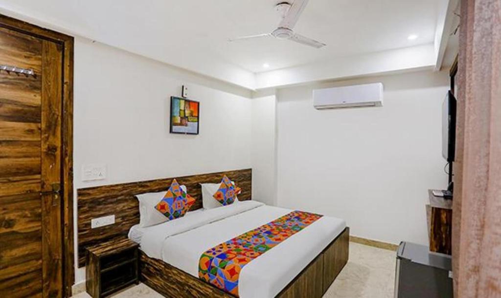 FabHotel Amrit Residency — фото 3