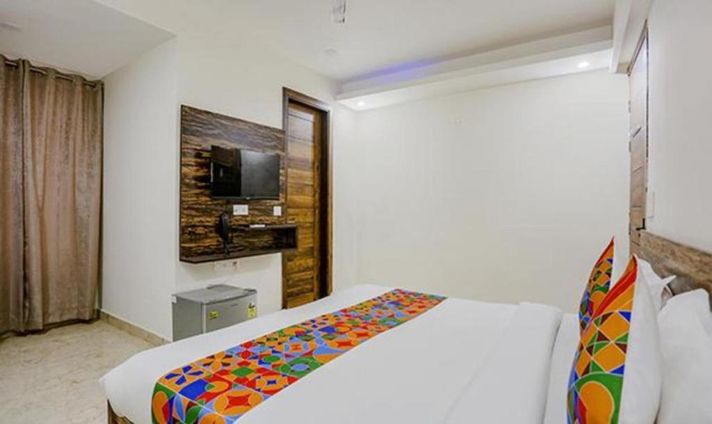 Гуруграм: FabHotel Amrit Residency