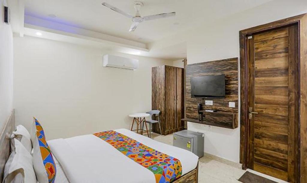 Гуруграм: FabHotel Amrit Residency