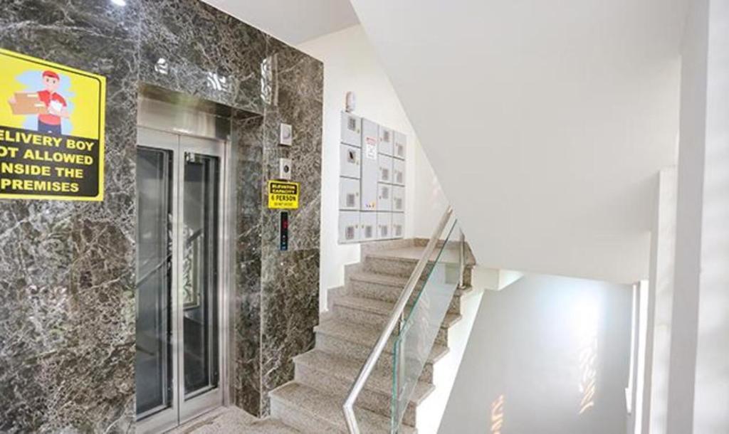 Гуруграм: FabHotel Amrit Residency