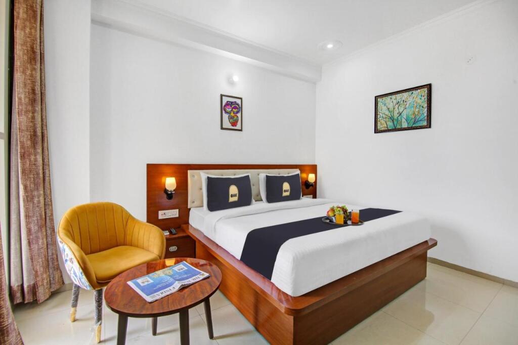 Гуруграм: Townhouse Oak Anhal Residency