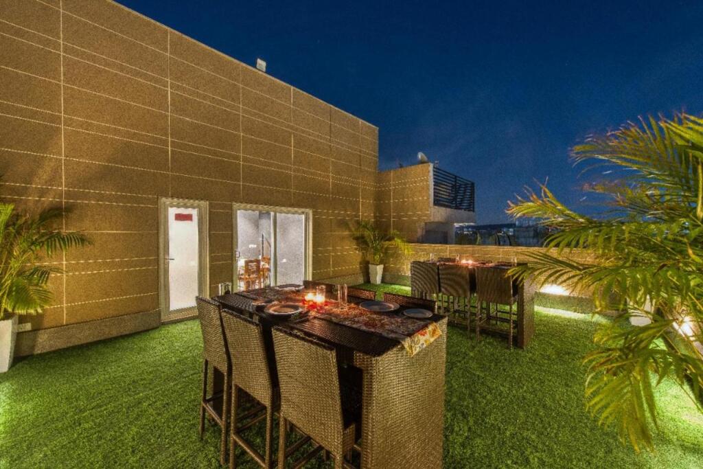 Гуруграм: ROSASTAYS Gurugram Golf Course