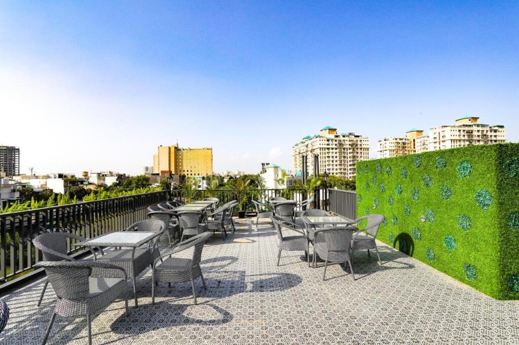 Itsy Hotels NV, Sushant Lok — фото 1
