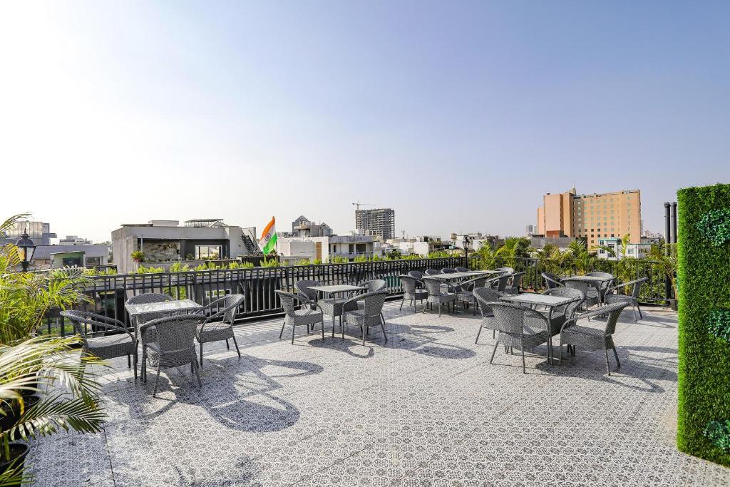 Гуруграм: Itsy Hotels NV, Sushant Lok