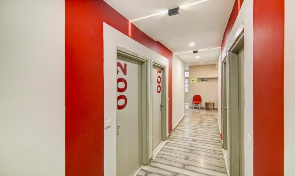 Гуруграм: Treebo Mall View Dlf Phase Ii