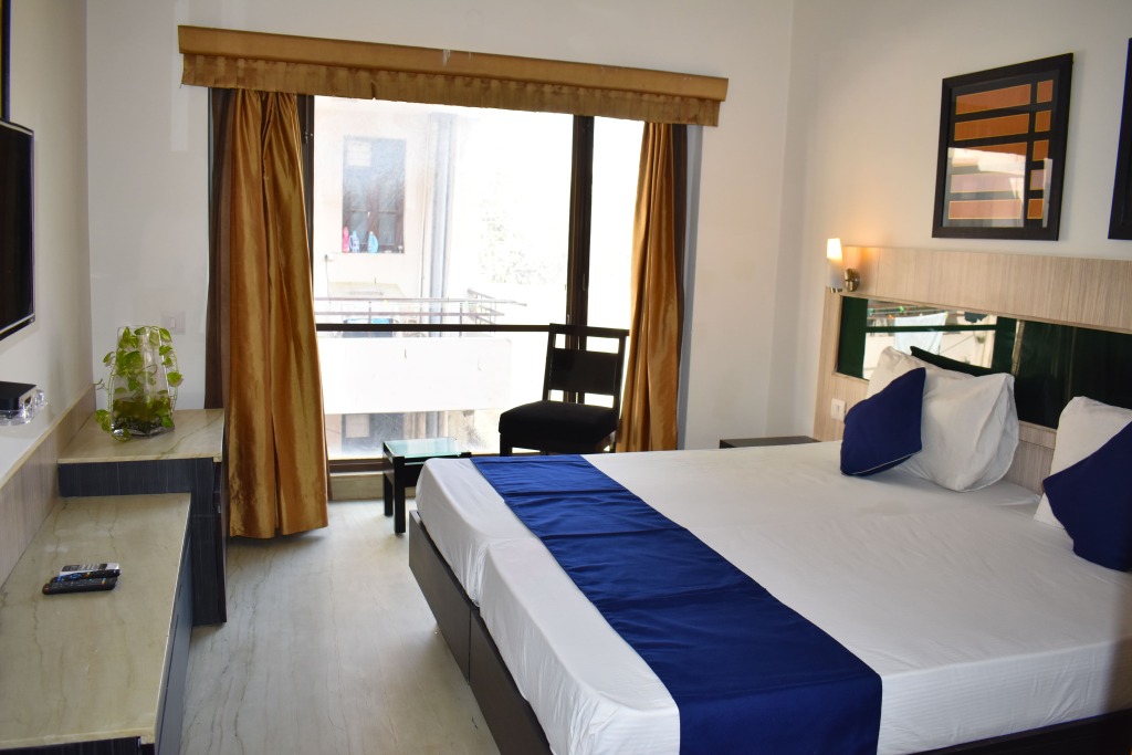 Гуруграм: One Bhk Serviced Apartment Near Artemis Hospital