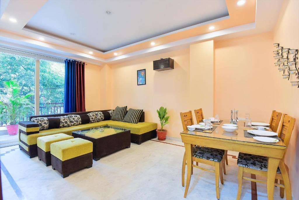 Гуруграм: BedChambers Serviced Apartments Gurgaon