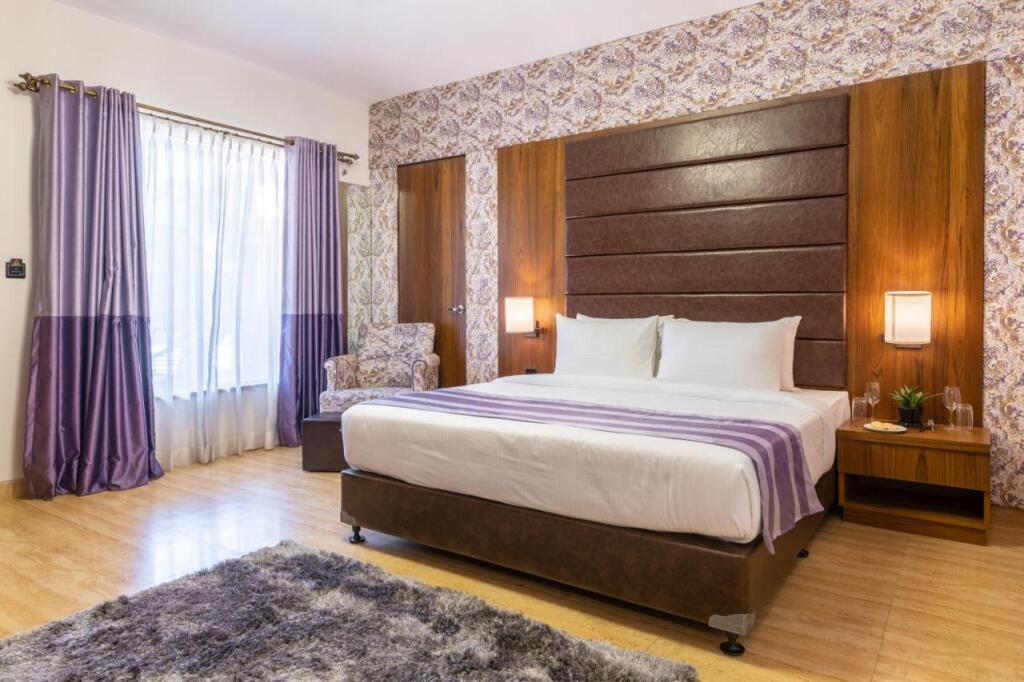 Мумбаи: Hotel Saya Grand
