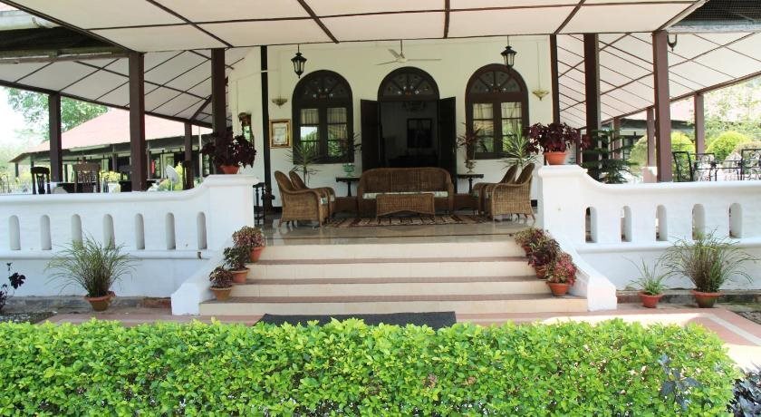 Джорхат: Banyan Grove