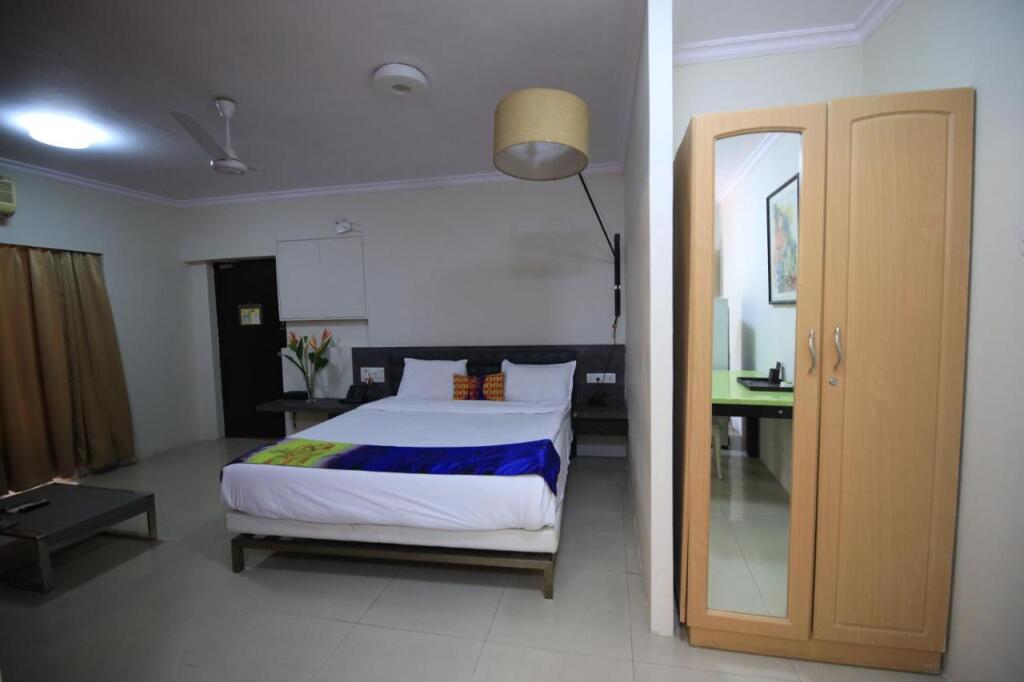Landmark Suites Bollywood design Hotel — фото 2