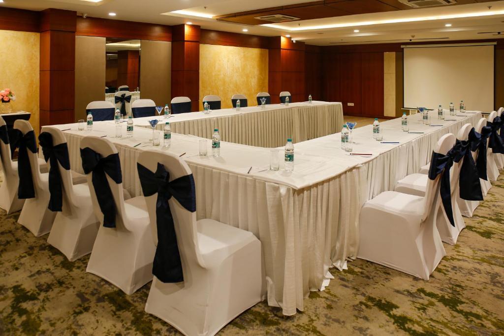 Гуруграм: Nemesia City Center - Gurugram, Sector 29