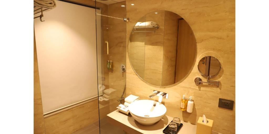 Гуруграм: Nemesia City Center - Gurugram, Sector 29