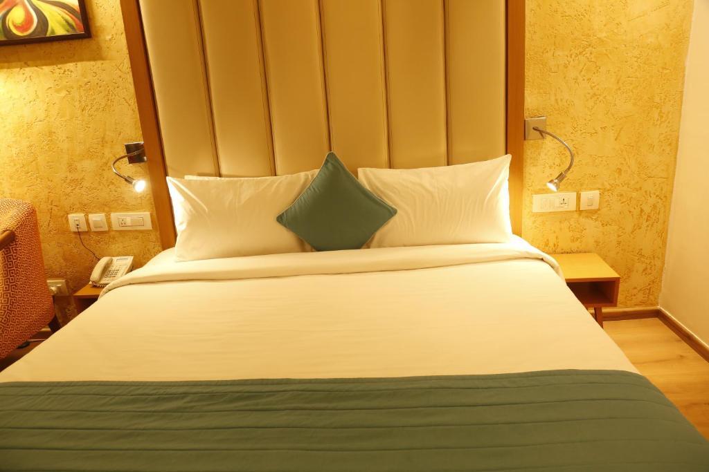 Гуруграм: Nemesia City Center - Gurugram, Sector 29