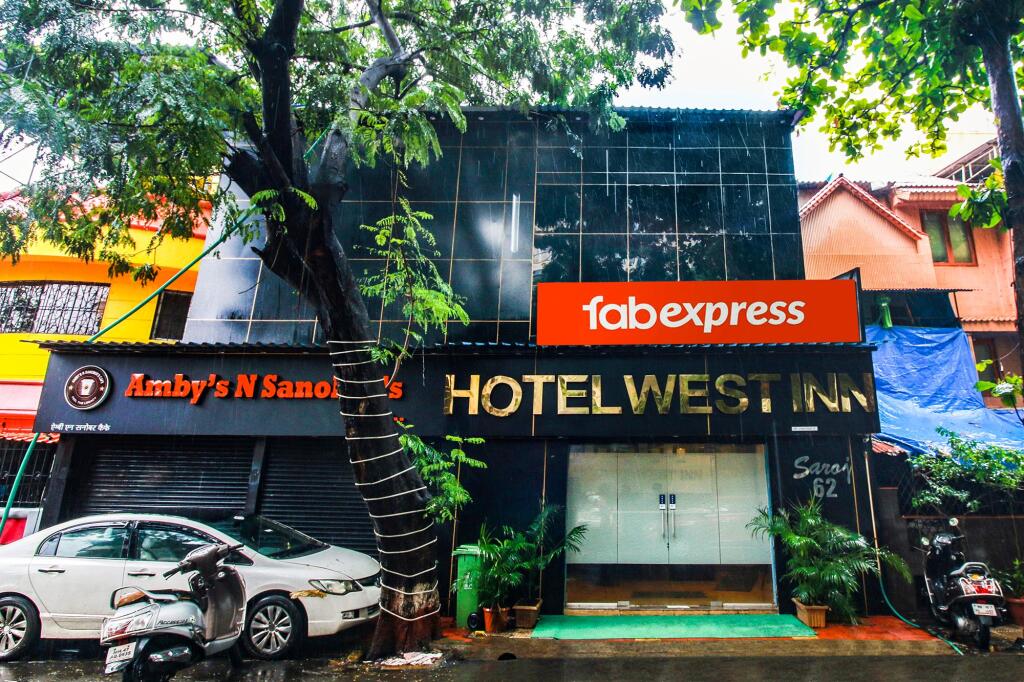 Fabhotel West Inn — фото 1