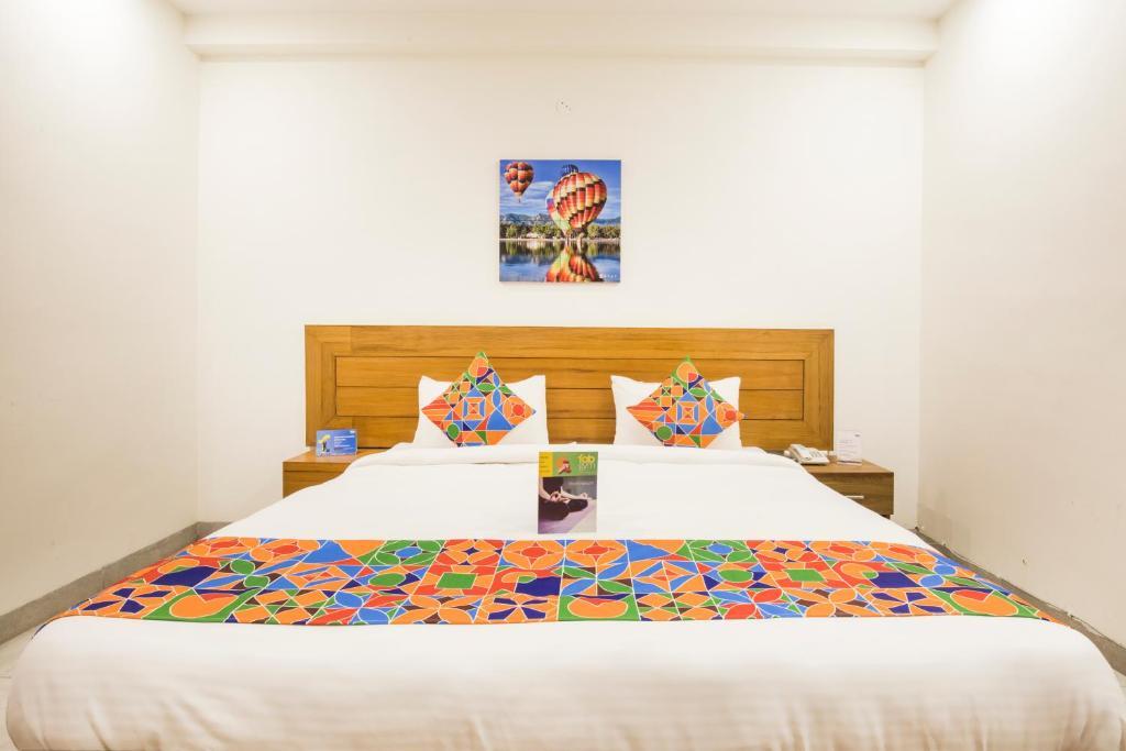 Гуруграм: FabHotel Emoji Stays