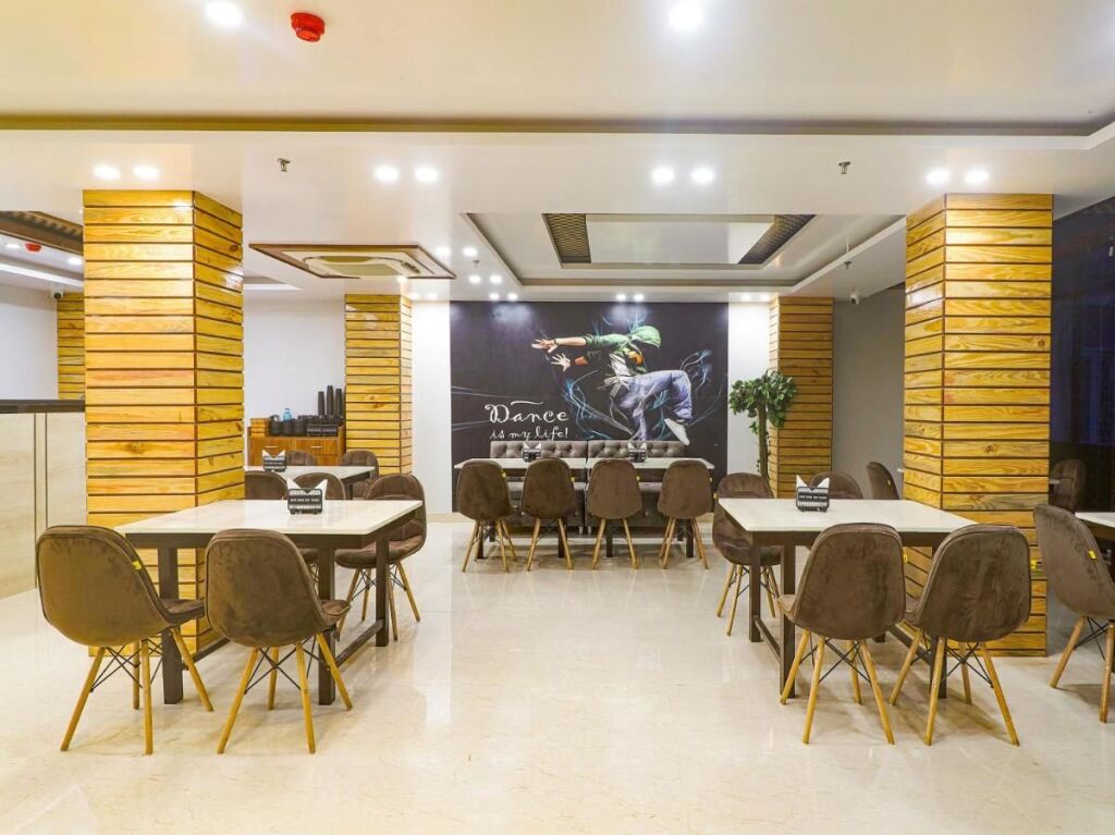Данапур: Fabhotel Palash