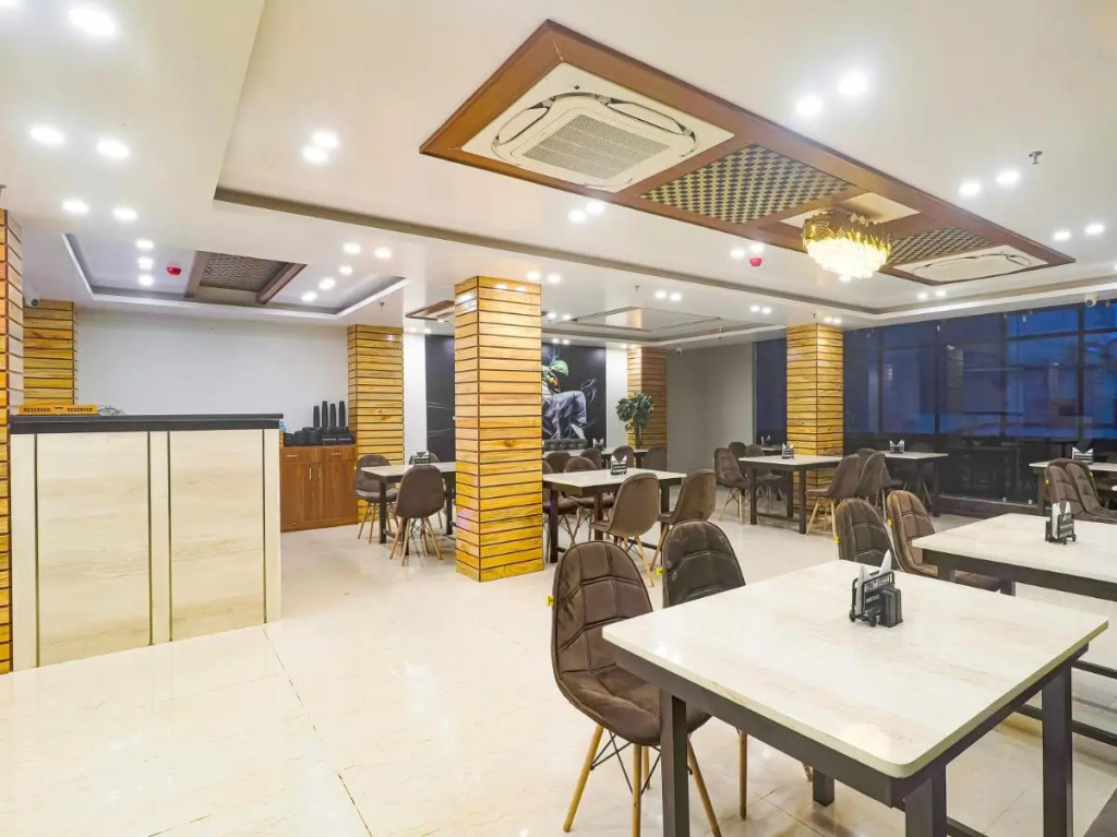 Данапур: Fabhotel Palash