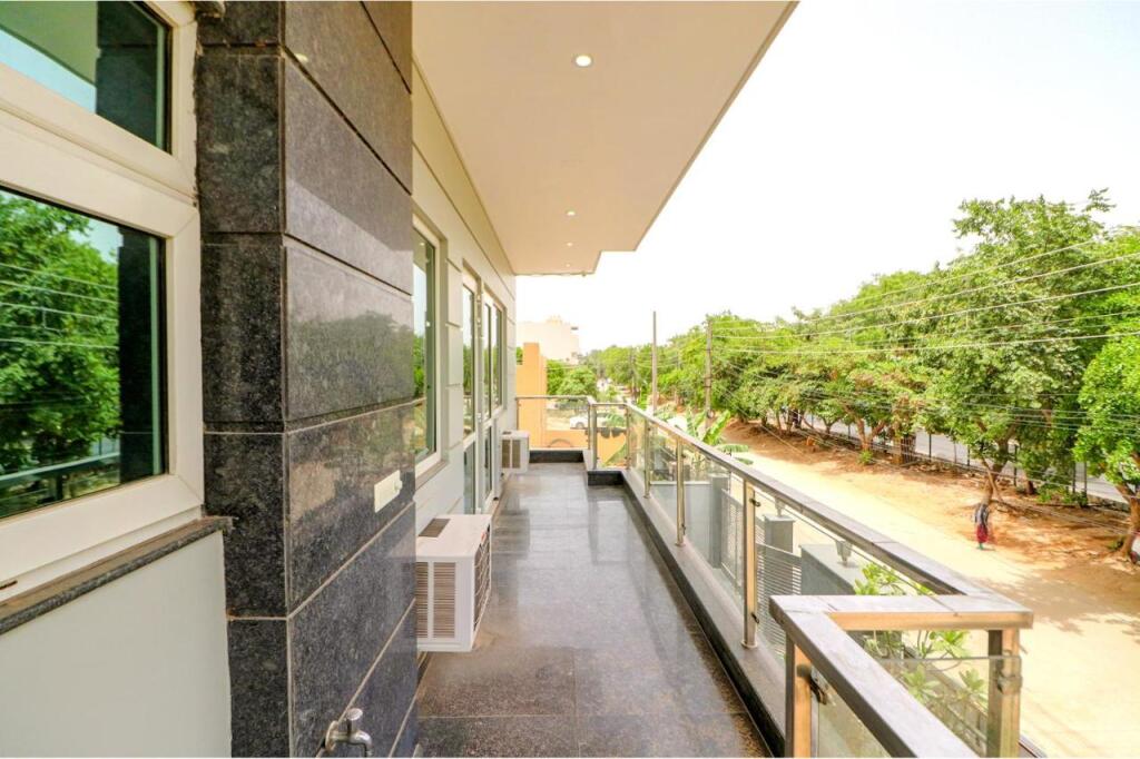 Гуруграм: The Aroma Residency near The Medanta, The Medicity, Gurgaon