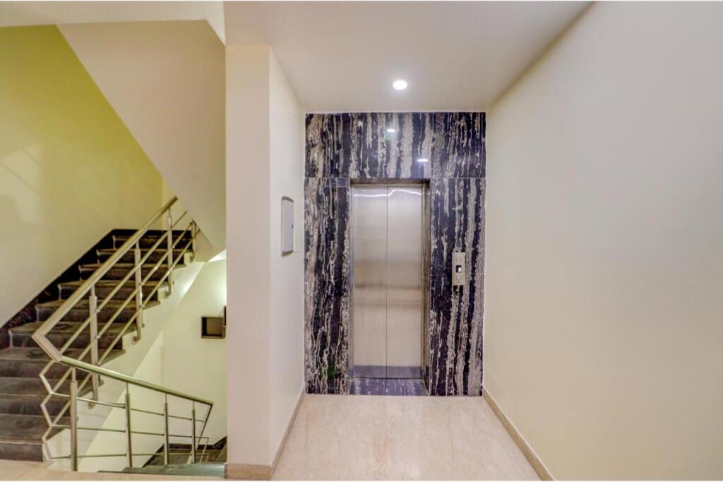 Гуруграм: The Aroma Residency near The Medanta, The Medicity, Gurgaon
