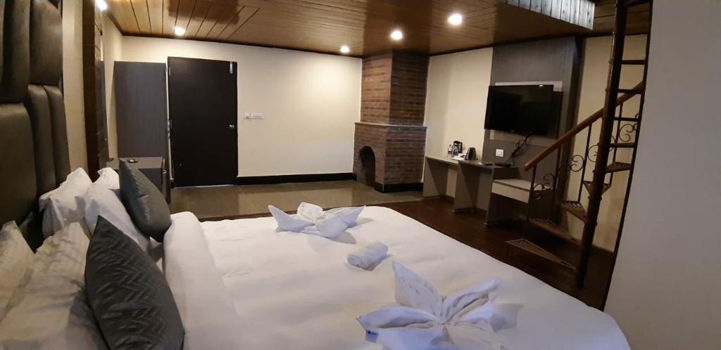 Дарджилинг: Anutri Hill Resort