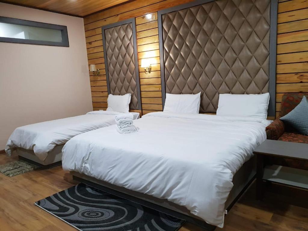 Дарджилинг: Anutri Hill Resort