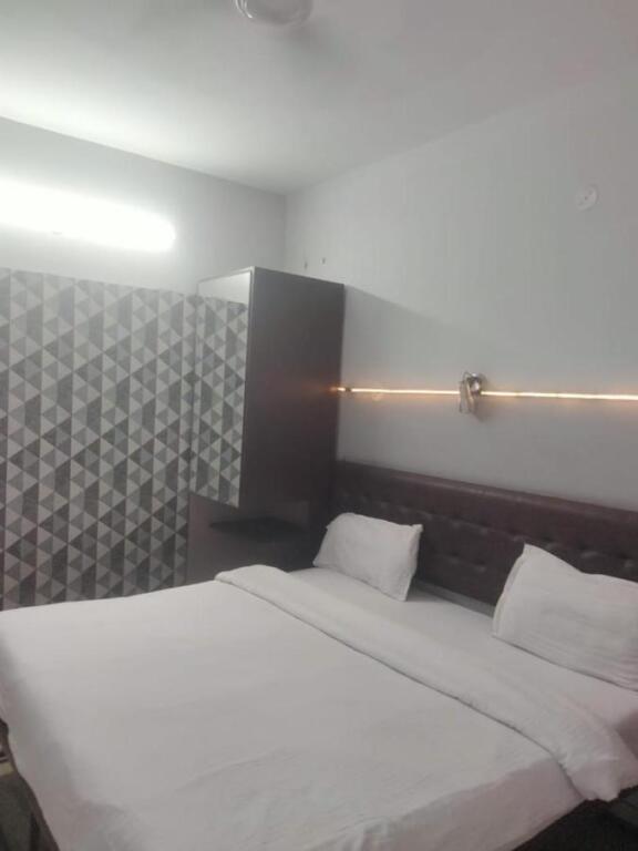 Дехрадун: Hotel Clement