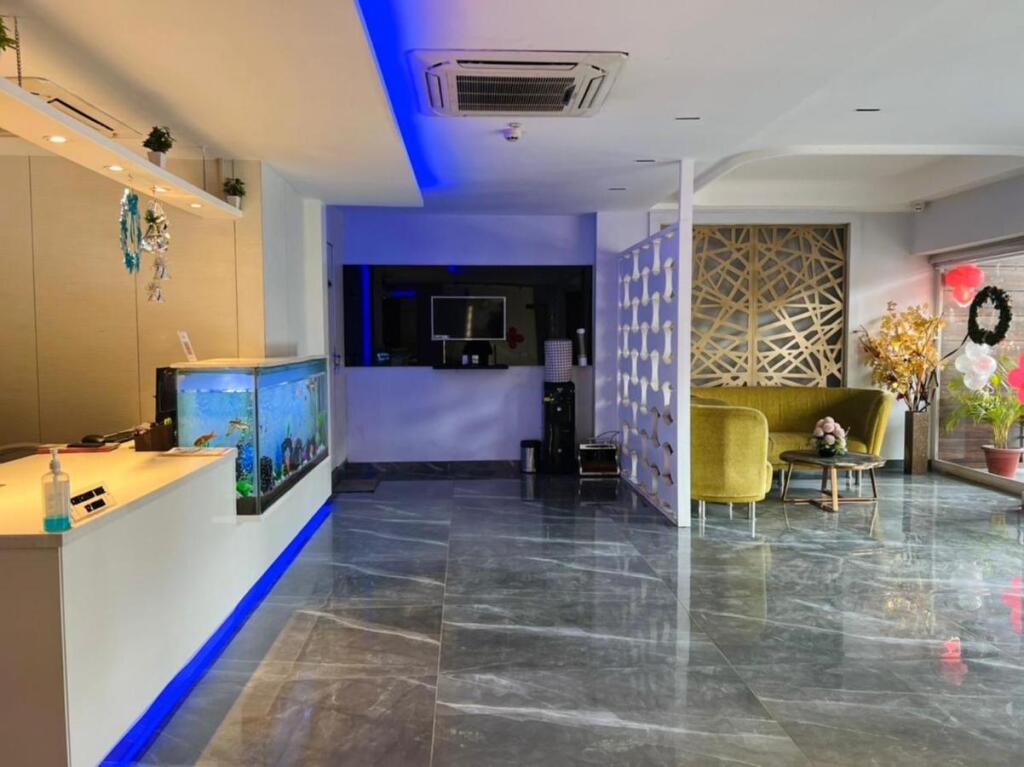 Дехрадун: Hotel Kailash Plaza