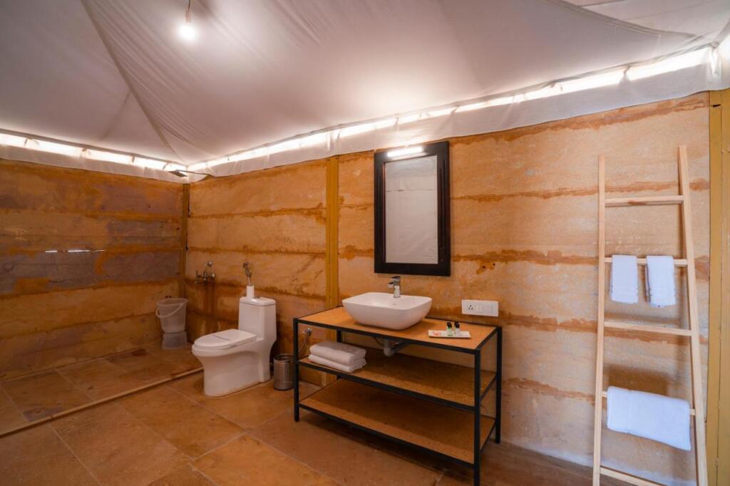 Государственный заповедник Desert National Park: Helsinki Desert Camp