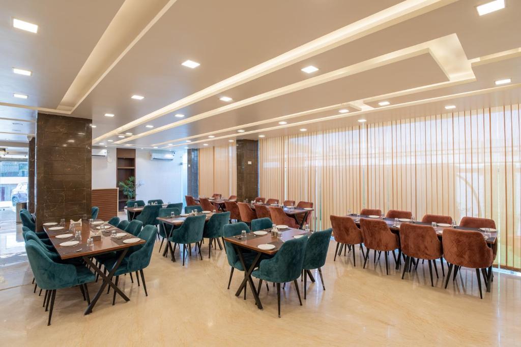 Харидвар: Hotel Vivaan Regency