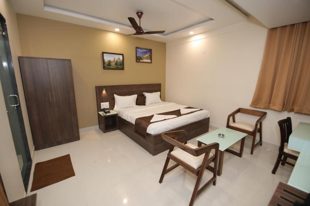 Хубли: Hotel Shringar Palace