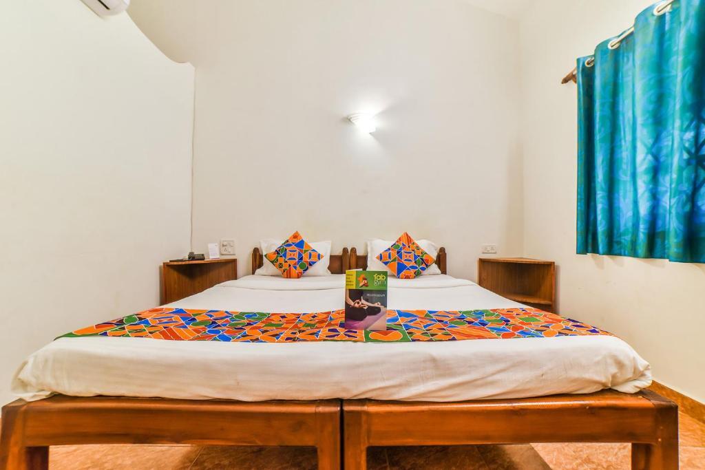 Вагатор: FabExpress Yoyo Cottage Chapora Fort