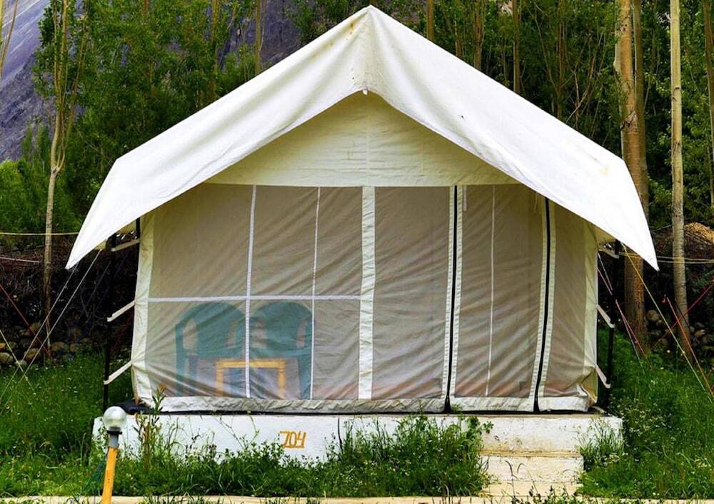 Хундер: TIH AlpenGlow Camp - Nubra