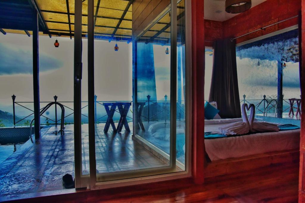 Велламундра: Vayalada View Point Resort