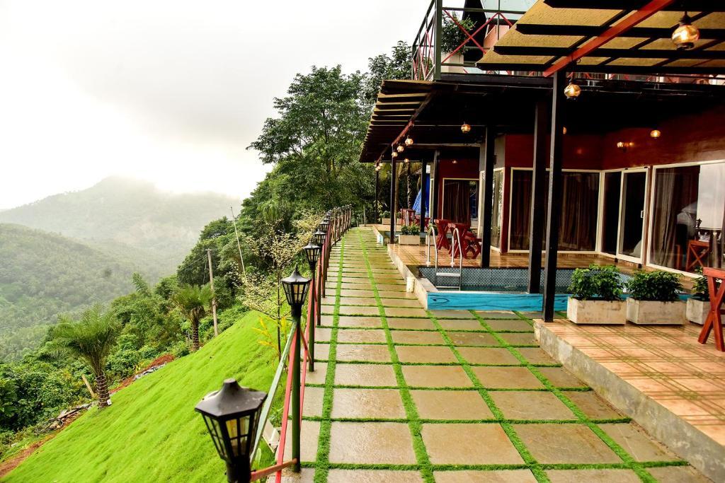 Велламундра: Vayalada View Point Resort