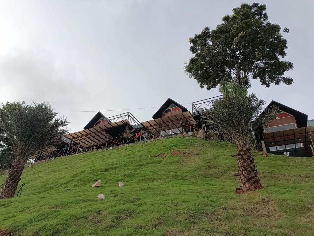 Велламундра: Vayalada View Point Resort