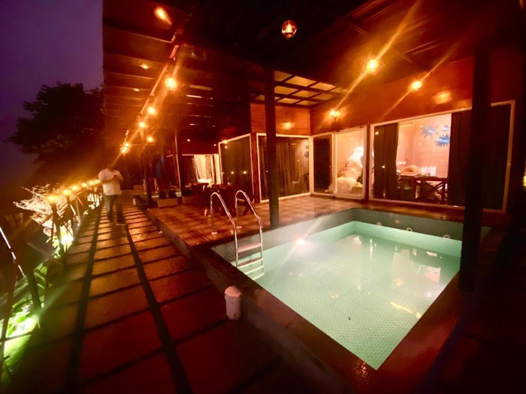 Велламундра: Vayalada View Point Resort
