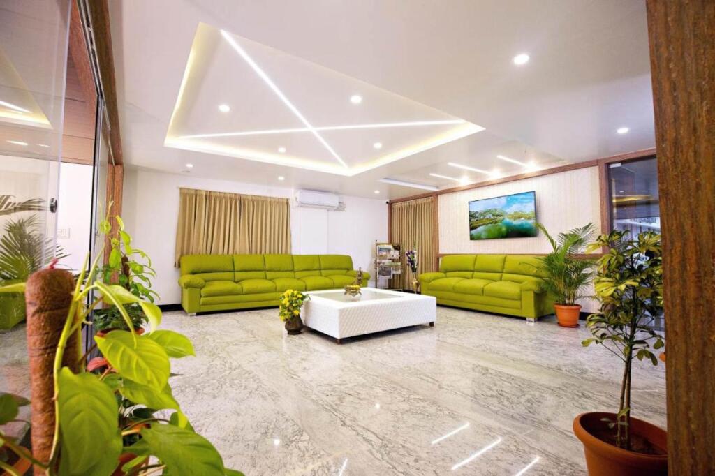 Chikkajala: Villa Grand Hotel Near Kempegowda International Airport