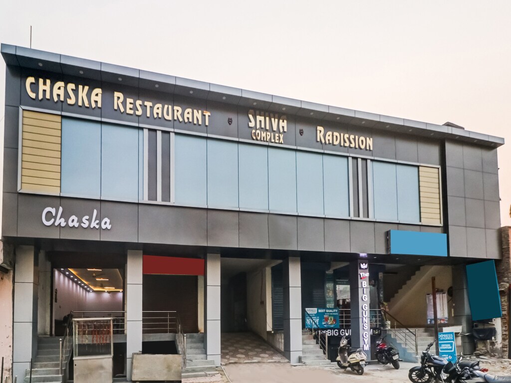Фаридабад: OYO Flagship 84467 Hotel Raddision Pink