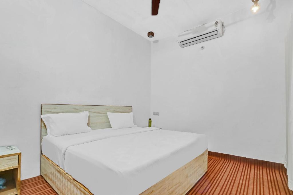 Мератх: OYO 86016 Hotel Larissa