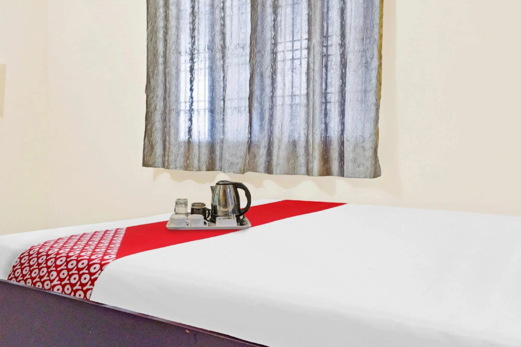 Сарнатх: OYO 87180 Hotel Royal Galaxy