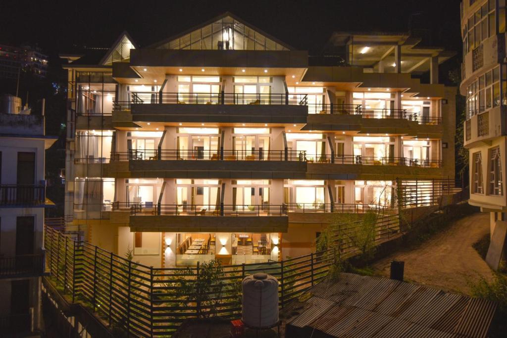 Дармсала: Hotel Asian International