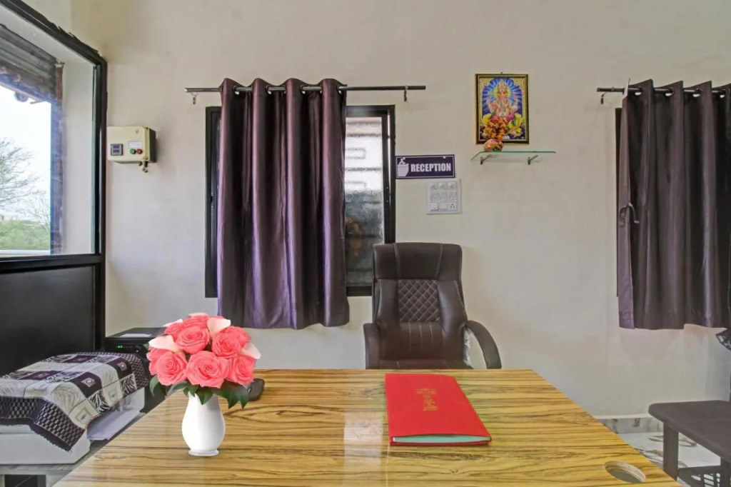 Нагпур: OYO 90210 J D Guest House