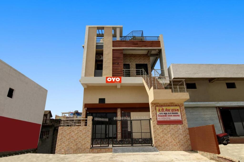 Нагпур: OYO 90210 J D Guest House