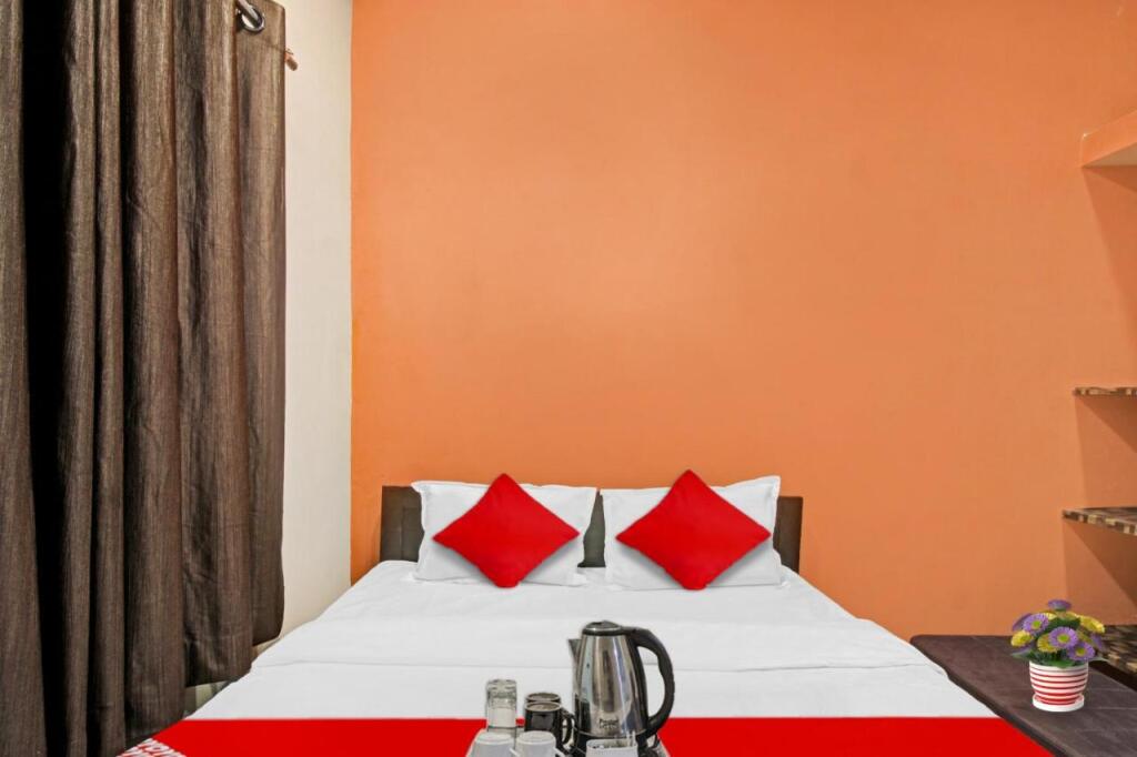 Нагпур: OYO 90210 J D Guest House