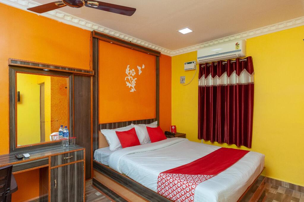 Катпади: OYO Flagship 24280 Kvs Residency