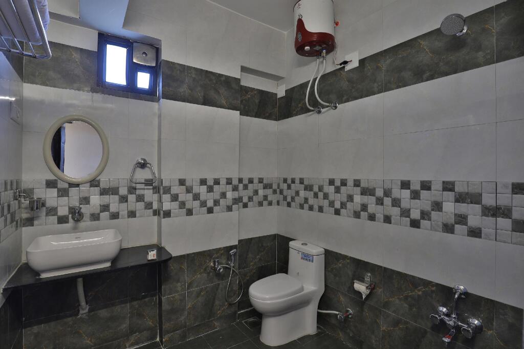 Гандхинагар: OYO 5584 Hotel Siddharth Inn