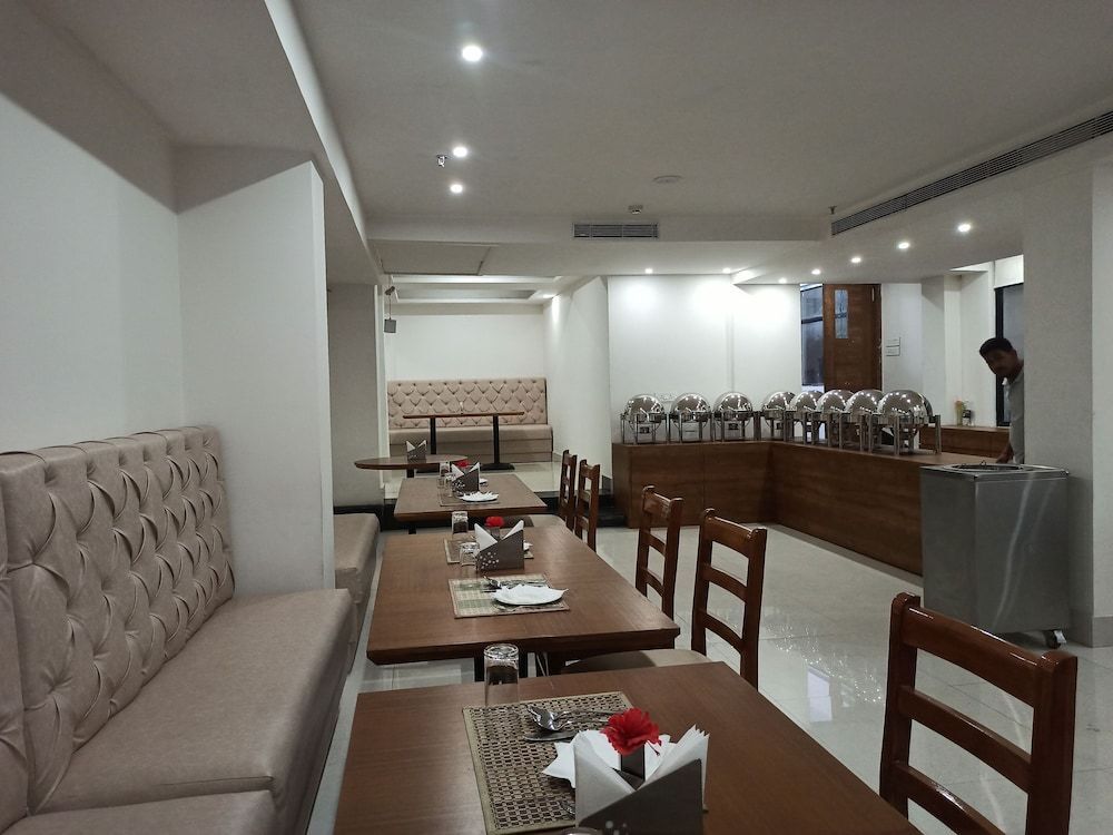 Гувахати: Hotel Autumn Crocus - A Boutique Hotel