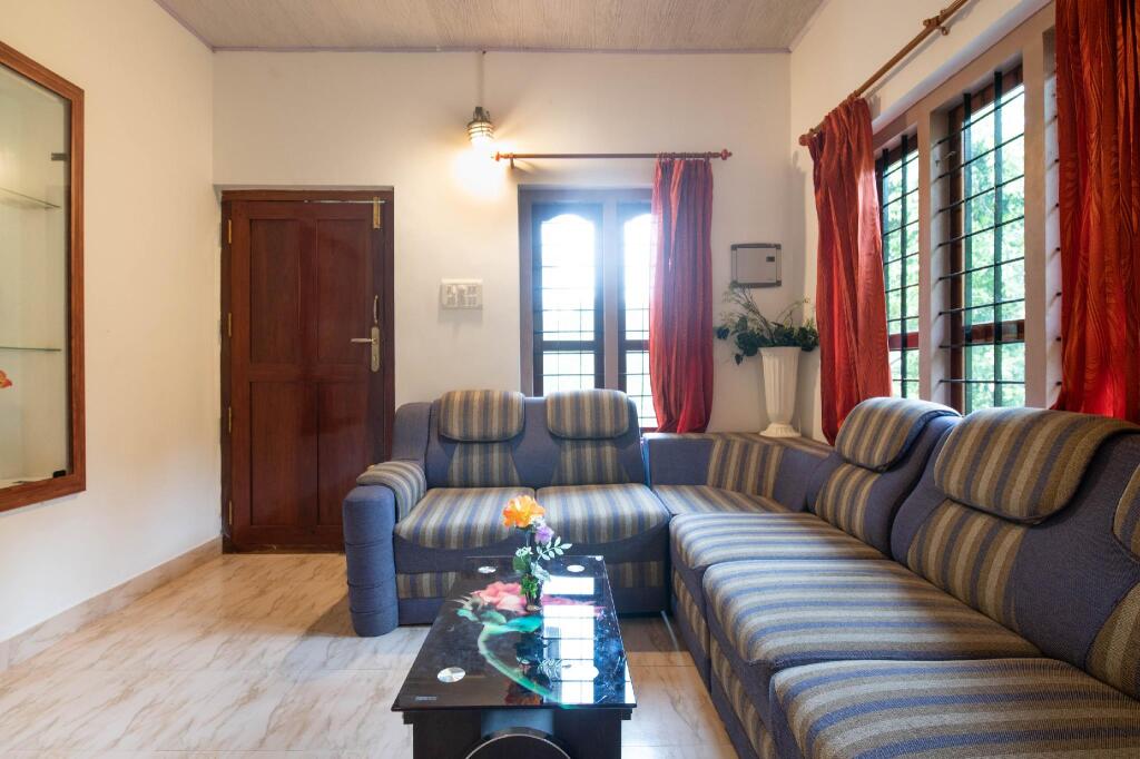 Султан-Батери: OYO Home 78225 Grandour Coffe Mount Villas
