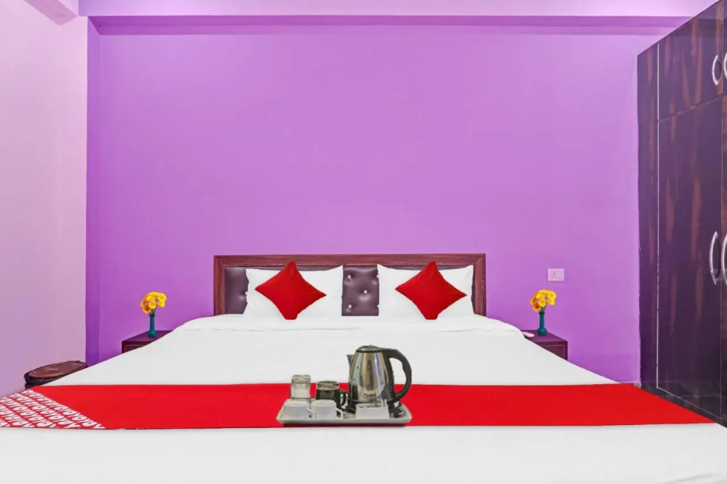 Праяградж: Oyo Flagship 92640 Sunshine Inn