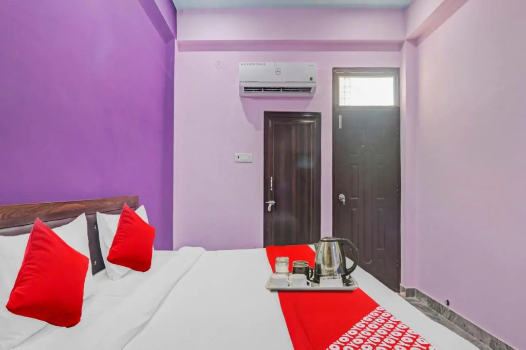 Праяградж: Oyo Flagship 92640 Sunshine Inn